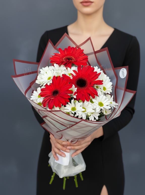 Kırmızı Gerbera Ve Beyaz Papatya Buketi